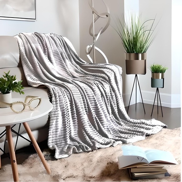 Clara Clark Fleece Blanket NWT King, Queen, Full, Twin  & Throw sizes - Picture 9 of 9